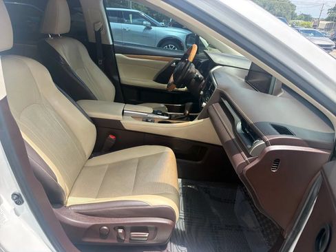 Used 2019 Lexus RX 350L FWD image 24