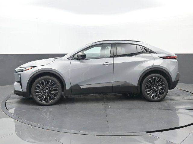 Used 2026 Toyota C-HR w/ Cold Weather Package AWD/4WD image 7