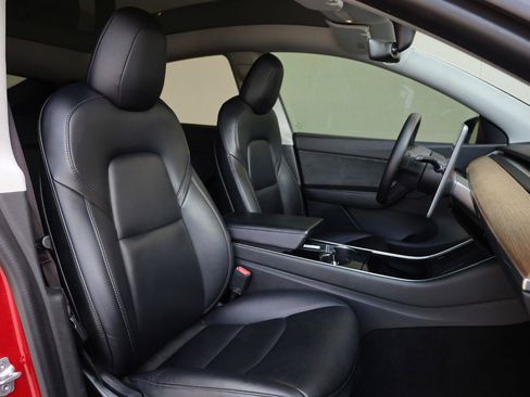 Used 2021 Tesla Model Y 2WD image 28