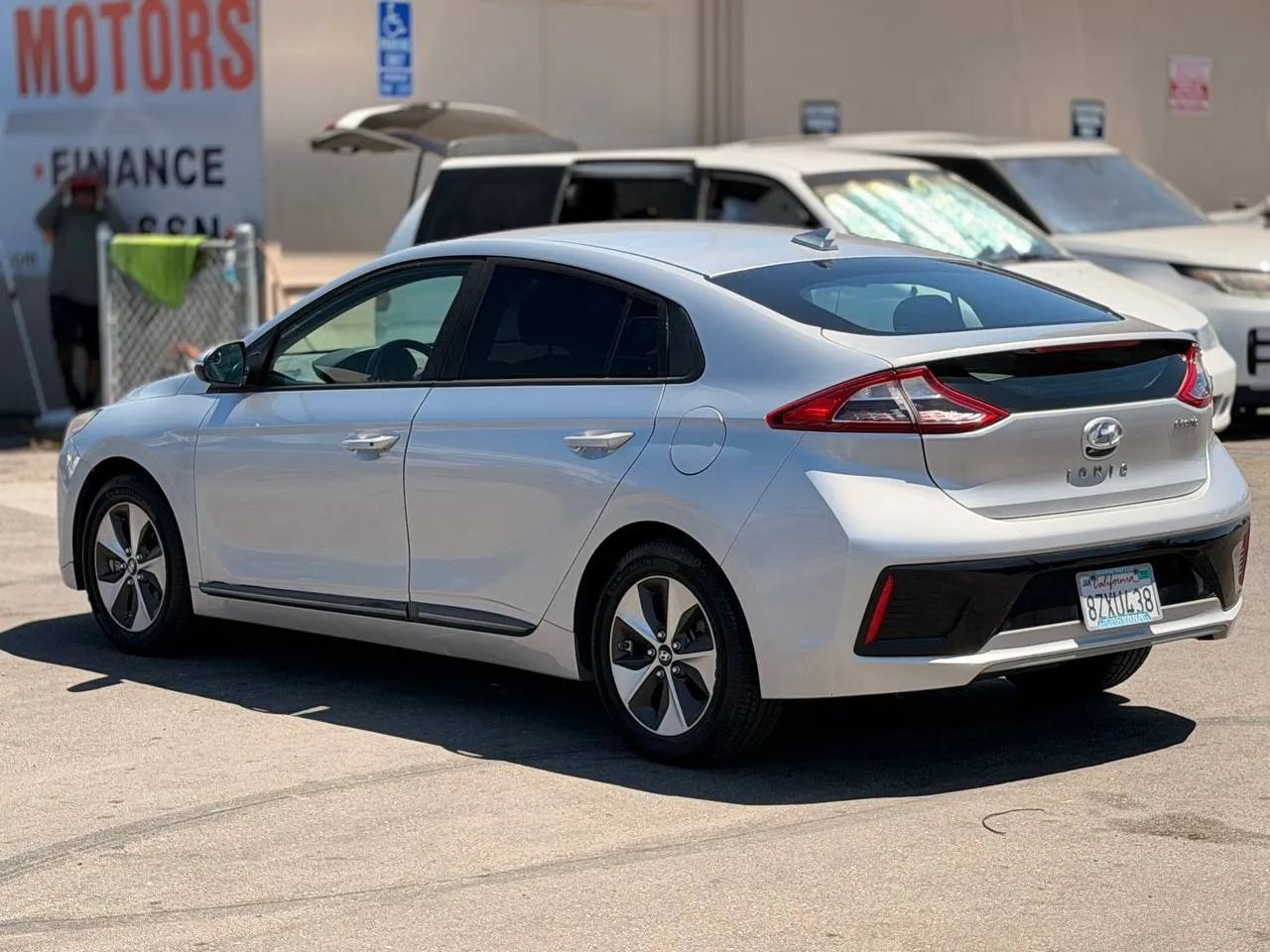 Used 2019 Hyundai Ioniq Electric FWD image 11