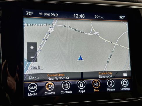 Used 2021 Jeep Grand Cherokee Laredo X AWD/4WD image 13