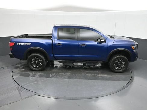 Used 2021 Nissan Titan PRO-4X w/ Pro-4x Convenience Package AWD/4WD image 33