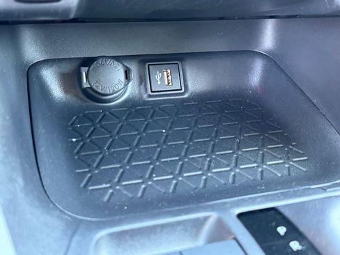 Used 2025 Toyota RAV4 LE image 27