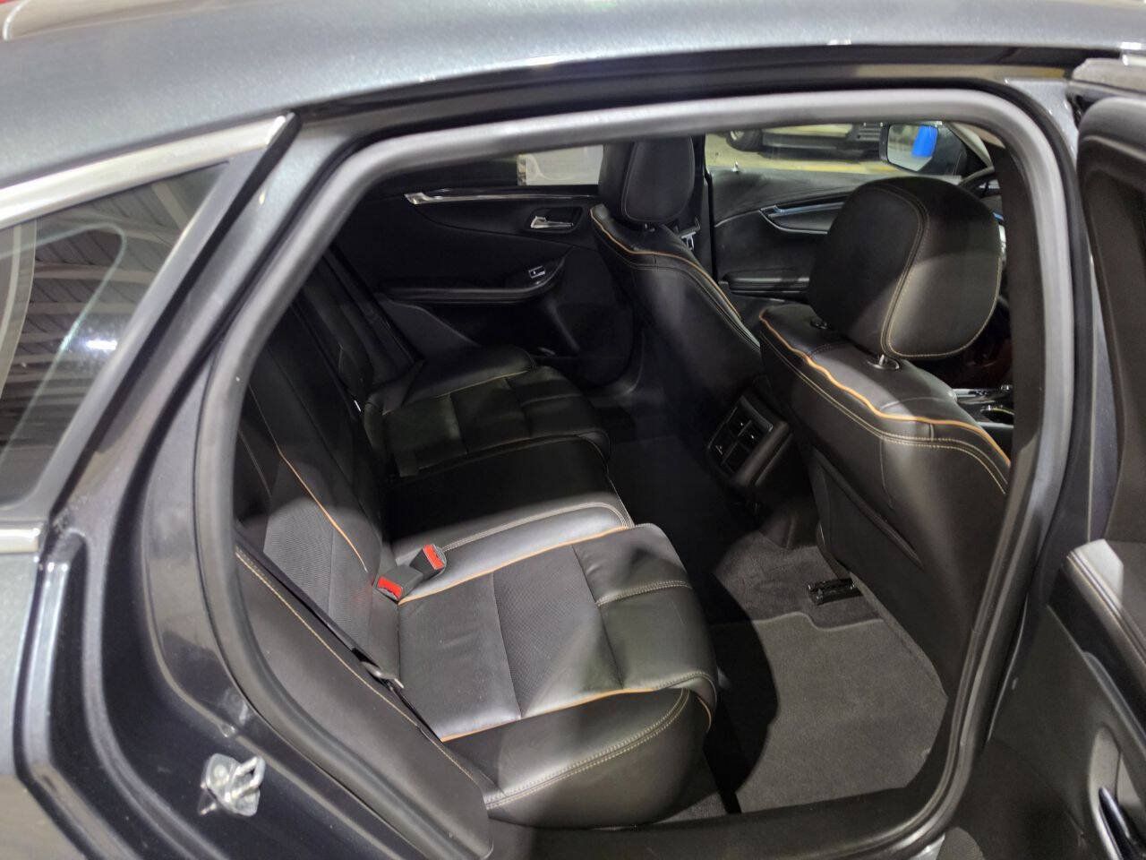 Used 2018 Chevrolet Impala Premier FWD image 28