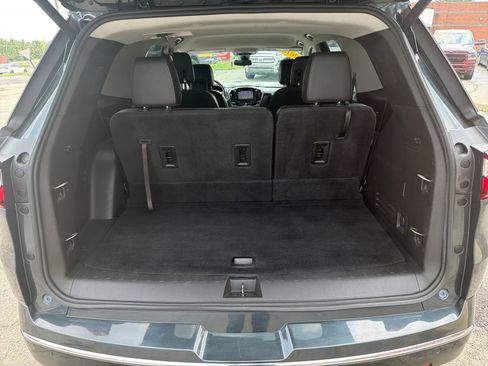 Used 2018 Chevrolet Traverse Premier AWD/4WD image 26