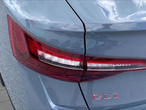 Used 2024 Volkswagen Jetta GLI Autobahn FWD image 28