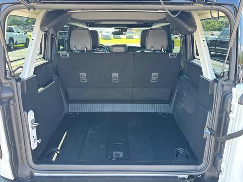 Used 2025 Ford Bronco Badlands w/ Black Appearance Package AWD/4WD image 7