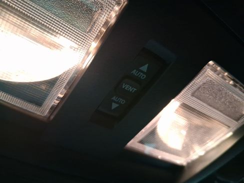 Used 2023 Dodge Challenger SXT w/ Blacktop Package image 23