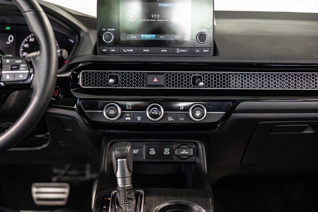 Used 2025 Honda Civic Sport image 34