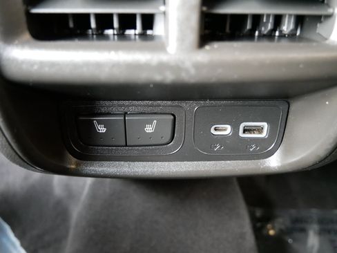 Certified 2023 Cadillac XT4 Sport image 12