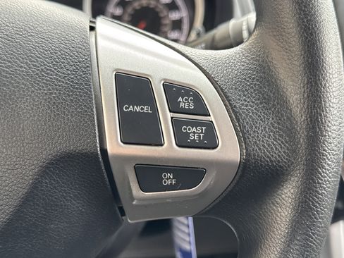 Used 2017 Mitsubishi Lancer ES image 19