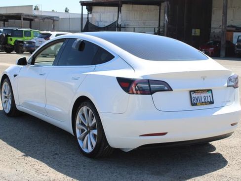 Used 2020 Tesla Model 3 Long Range AWD/4WD image 3