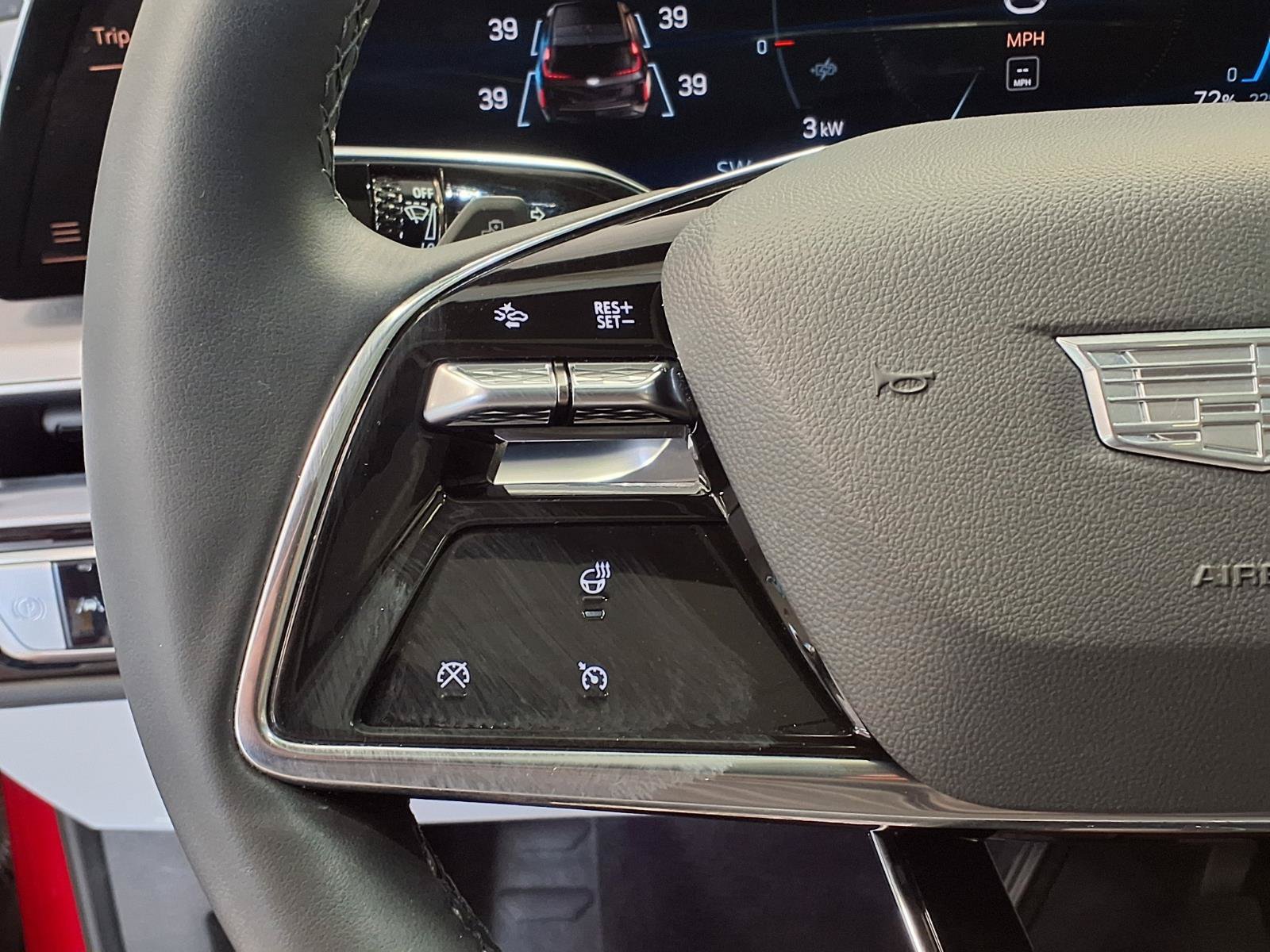 Certified 2024 Cadillac Lyriq Luxury RWD image 34
