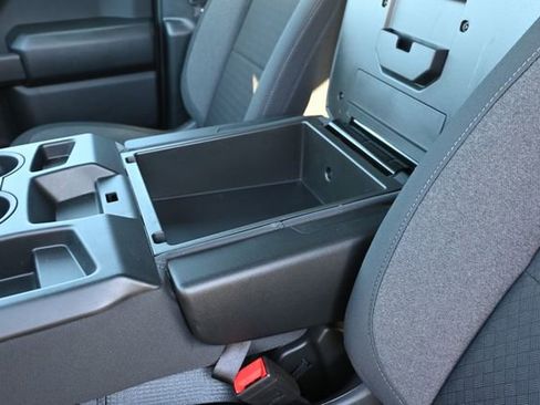 Used 2025 Chevrolet Silverado 1500 Custom image 25