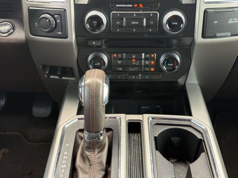 Used 2015 Ford F150 King Ranch w/ Equipment Group 601A Luxury RWD image 20