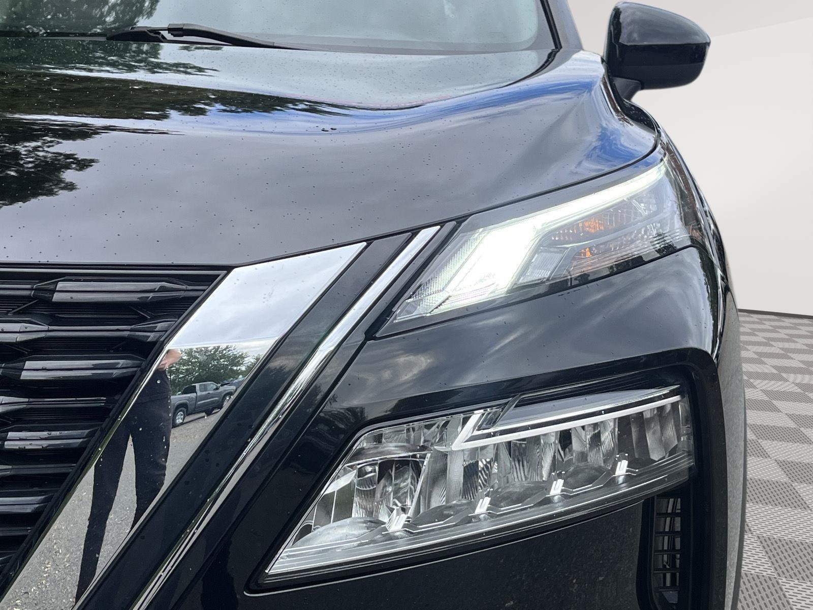 Certified 2023 Nissan Rogue SV AWD/4WD image 10