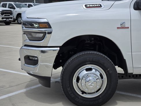 New 2026 RAM 3500 Tradesman w/ Chrome Appearance Group A AWD/4WD image 6