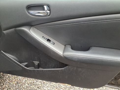 Used 2012 Nissan Altima 3.5 SR w/ Sport Pkg image 8