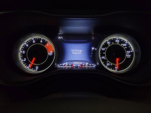 Used 2022 Jeep Cherokee Limited image 23