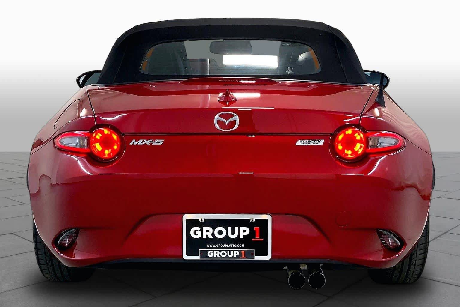 Used 2016 MAZDA MX-5 Miata Grand Touring RWD image 4