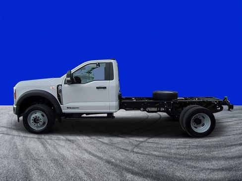 New 2025 Ford F450 XL w/ XL Chrome Package image 6