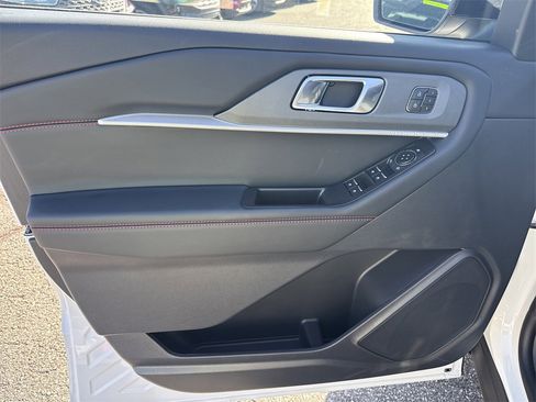 New 2026 Ford Explorer ST-Line w/ ST-Line Street Pack image 10