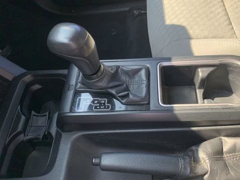 Used 2021 Toyota Tacoma SR image 32