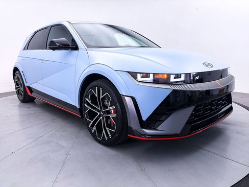 Used 2025 Hyundai Ioniq 5 N AWD/4WD image 11