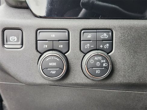 Used 2025 Chevrolet Silverado 2500 LT w/ All Star Edition image 21