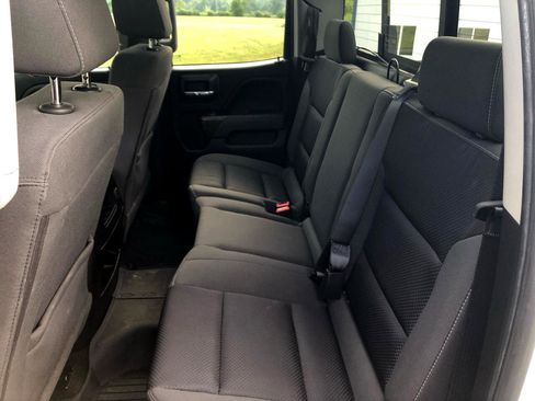 Used 2018 GMC Sierra 1500 SLE w/ SLE Value Package image 39