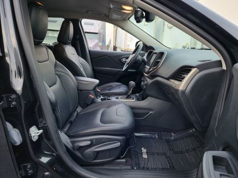 Used 2016 Jeep Cherokee Limited image 15