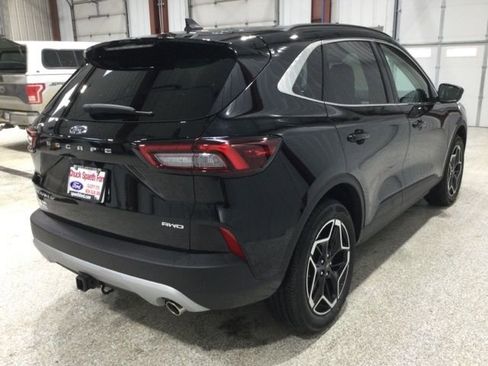 New 2026 Ford Escape Platinum w/ Premium Technology Package image 7