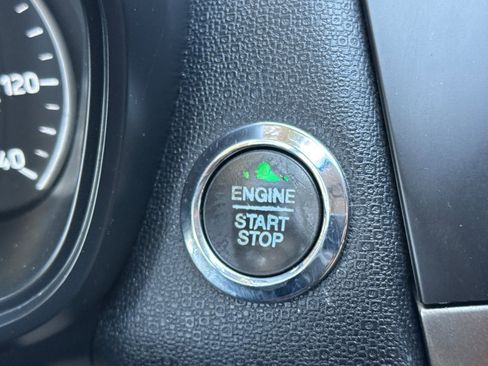 Used 2020 Ford EcoSport SE w/ SE Convenience Package image 22