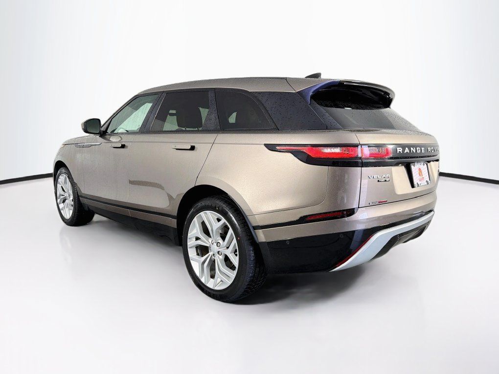 Used 2018 Land Rover Range Rover Velar R-Dynamic SE AWD/4WD image 7