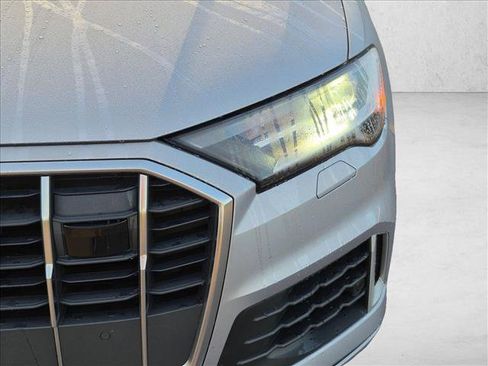 Used 2022 Audi Q7 3.0T Premium Plus w/ Premium Plus Package AWD/4WD image 9