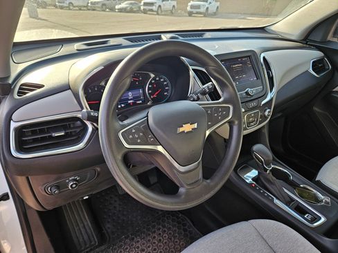 Used 2022 Chevrolet Equinox LS w/ LS Convenience Package image 15