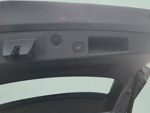 Used 2023 Chevrolet Equinox RS image 27