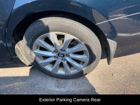 Used 2020 Toyota Camry LE w/ Convenience Package FWD image 9