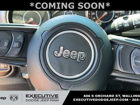 Used 2023 Jeep Wrangler Sport AWD/4WD image 11