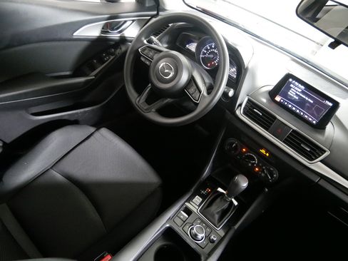 Used 2017 MAZDA MAZDA3 Sport image 9
