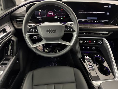 Used 2025 Audi Q5 Premium AWD/4WD image 14