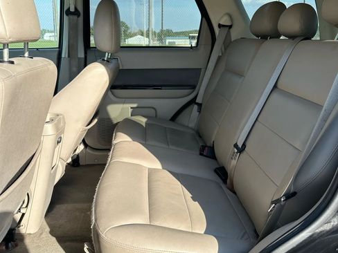 Used 2009 Ford Escape Limited AWD/4WD image 11