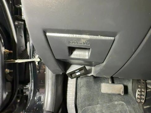 Used 2002 MAZDA MX-5 Miata image 46