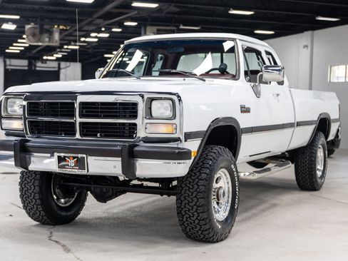 Used 1992 Dodge D/W Truck 250 AWD/4WD image 15