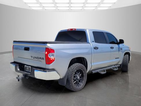 Used 2018 Toyota Tundra SR5 RWD image 4