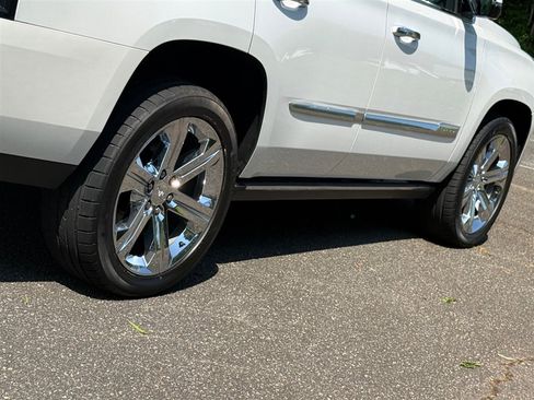 Used 2016 Cadillac Escalade Premium AWD/4WD image 33