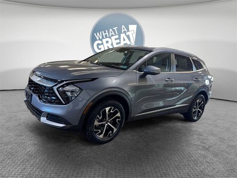 Certified 2023 Kia Sportage EX image 8