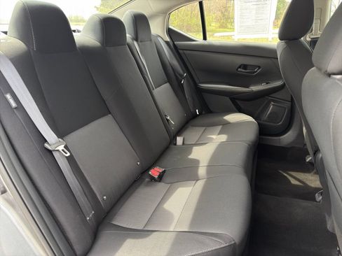 Used 2025 Nissan Sentra SV FWD image 26