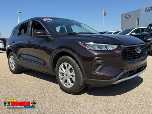 Used 2023 Ford Escape Active w/ Tech Pack #2 AWD/4WD image 1
