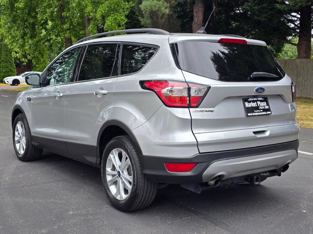 Used 2018 Ford Escape SEL AWD/4WD image 4